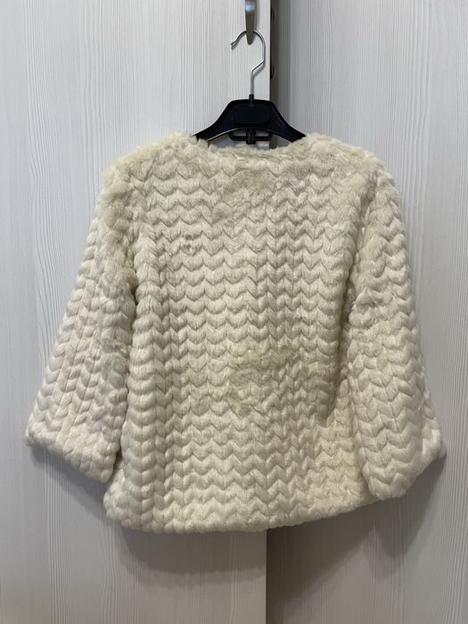 Меховая шубка белая