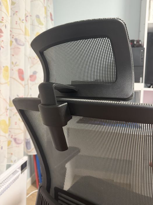 Офис стол - ергономичен, мрежа