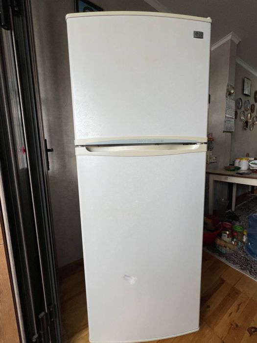 Продам холодильник LG GR-332SVF.