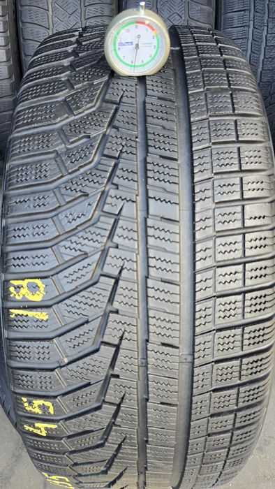 2 anvelope iarnă Hankook 235/45/18 - transport gratuit