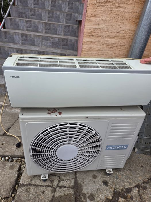 Стенен климатик HITACHI