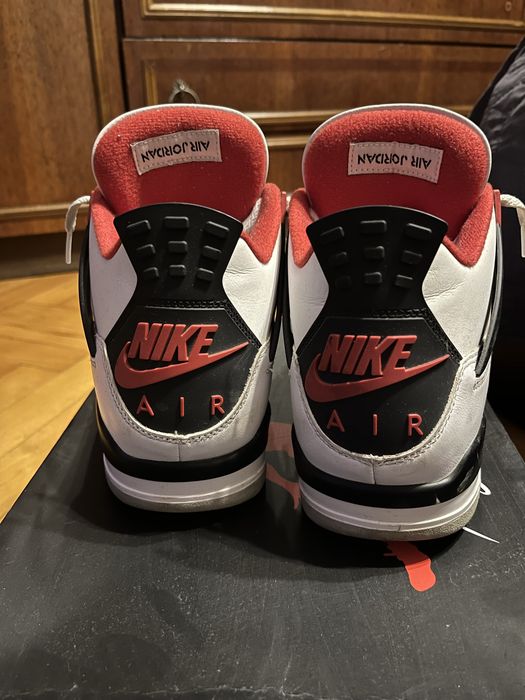 Jordan 4 Retro Fire Red