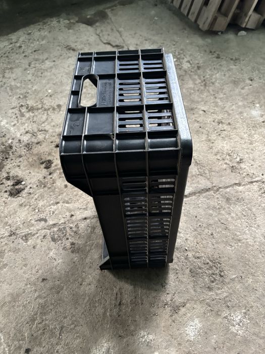 Продавам пластмасови щайги!