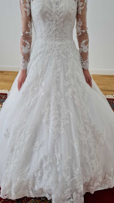 Свадебное платье XS (евро 32, рос. 38-40)