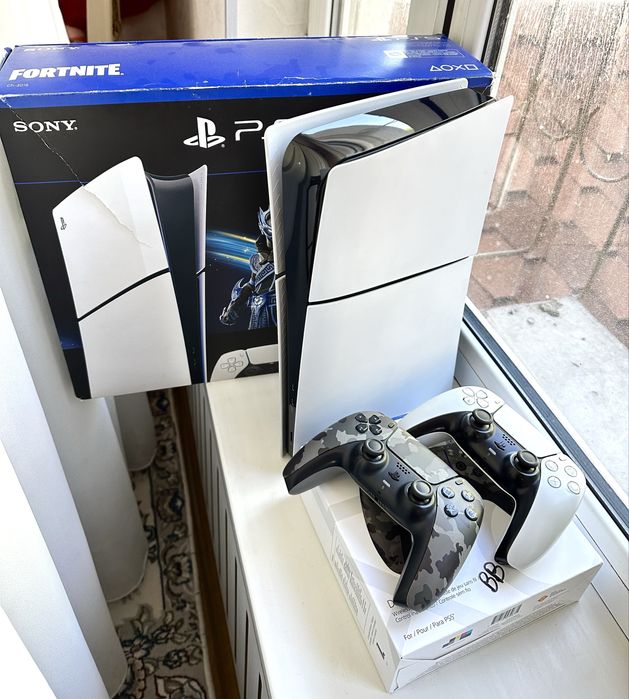 PlayStation 5 Slim Digital 1TB 2Джойстик