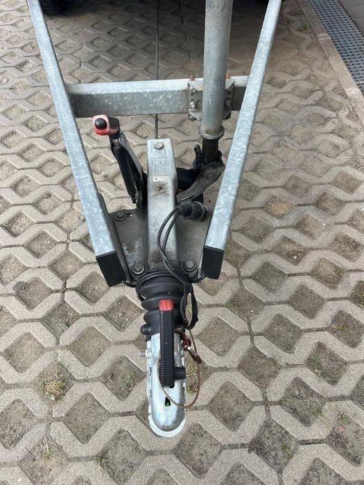 Remorca Unsinn 2 axe; 2600 kg din aluminiu.Perfecta stare