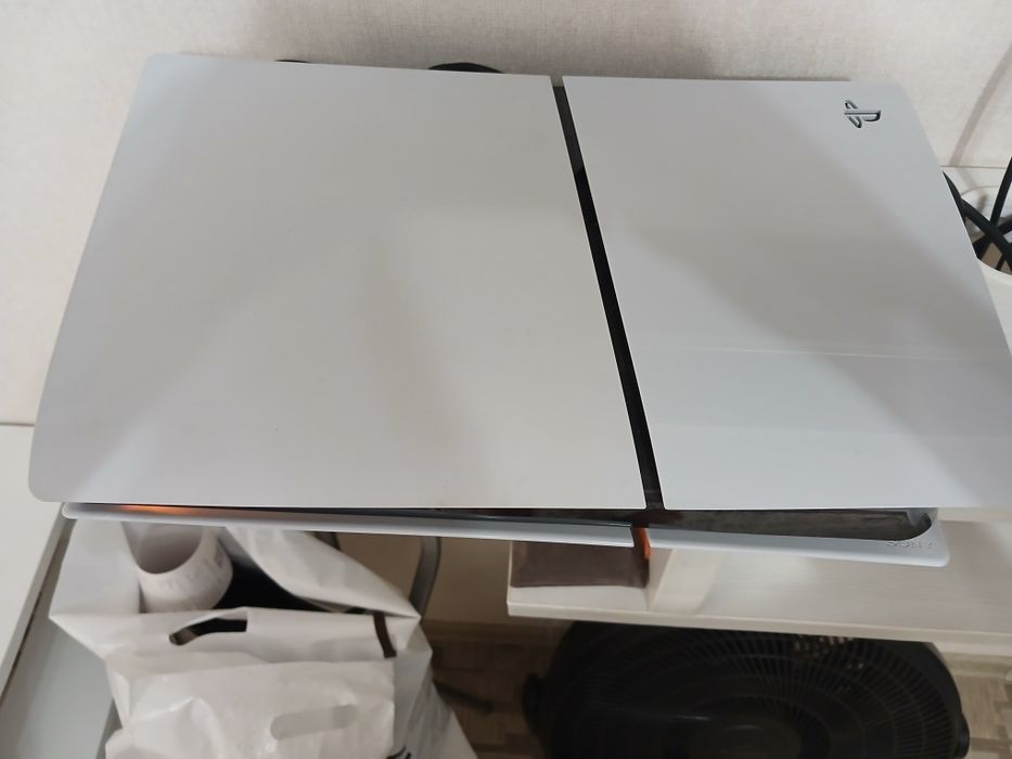Play station 5 slim
