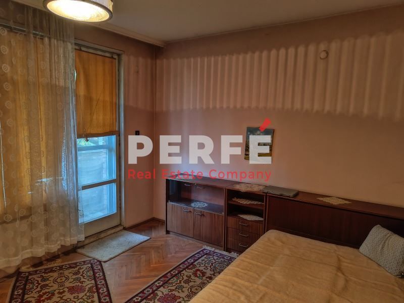 Продава се Тристаен апартамент в Бургас, Лазур - 91 кв.м за 2253 €/кв.м - Снимка #3