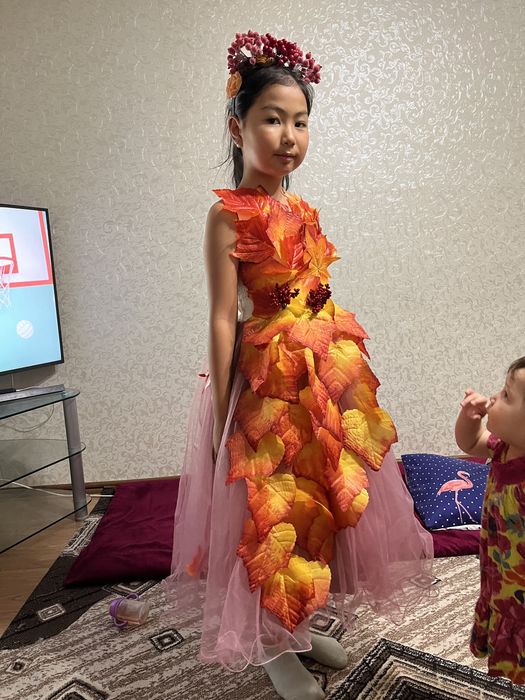 Продам платье на осенний бал