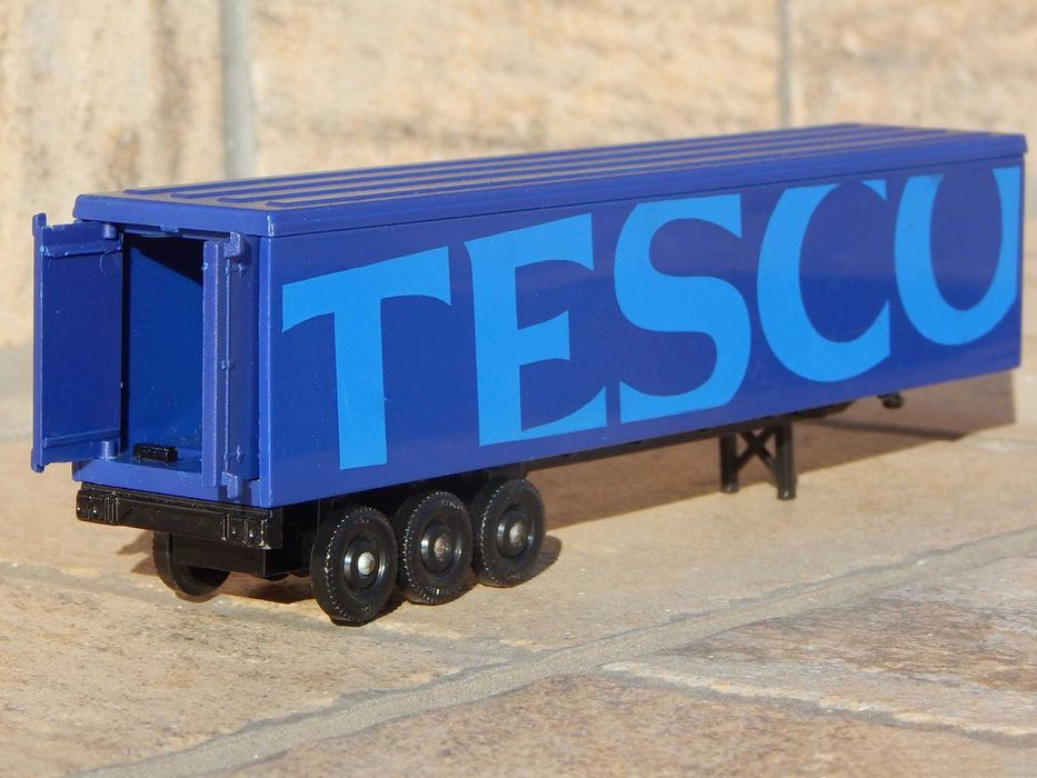 Macheta semiremorca camion tir Tesco 1:87 HO Lledo
