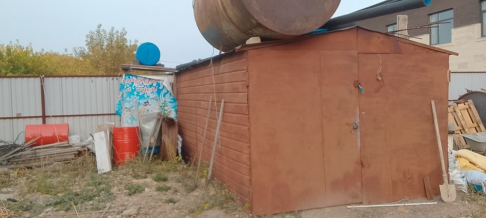 Продам гараж в хорошом состояний