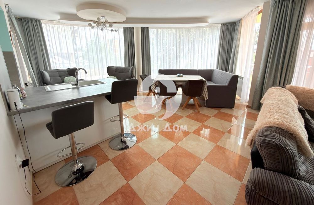 Продава се Четиристаен апартамент в Свети Влас - 146 кв.м за 866 €/кв.м - Снимка #3