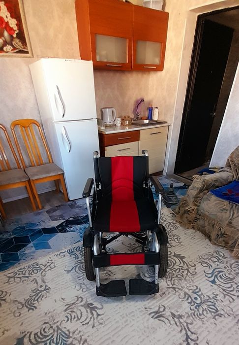 Инвалидная коляска с элекроприводом