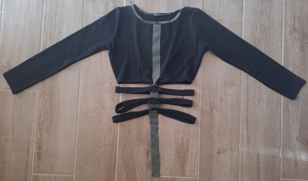 Блузи (различни) с дълъг ръкав- Всички за 15 лв.