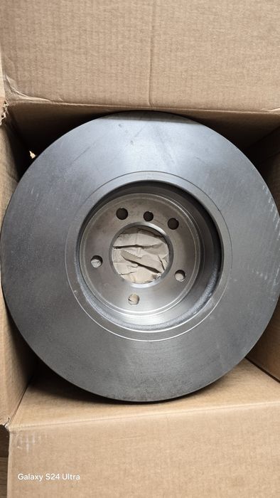 Brembo предни дискове  BMW E60/e61/e63