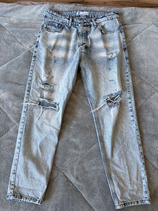 Продавам мъжки дънки