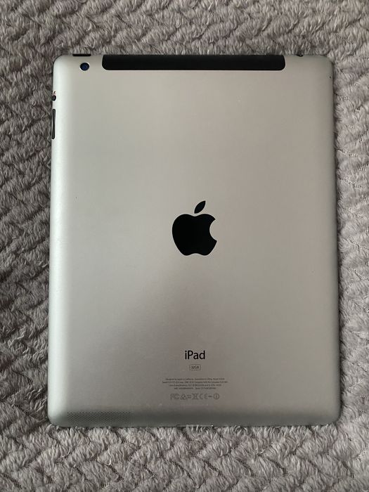 Vand  3 tablete Ipad 16-32GB