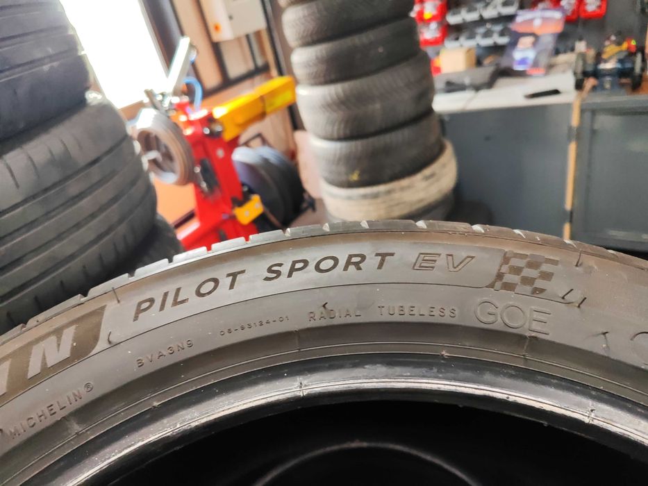 4бр.летни гуми 255/45/20 Michelin