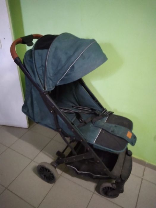 Детская коляска за 3000 т