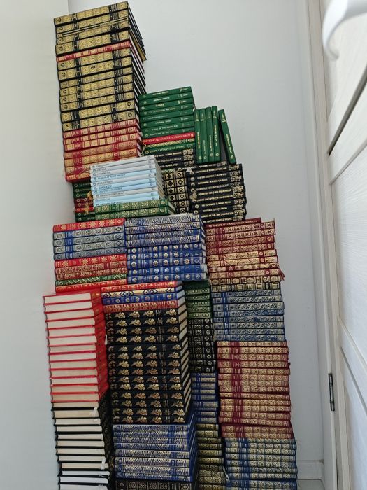 Colecție Prietenii Cartii, 310 vol, Cartonate, LUX