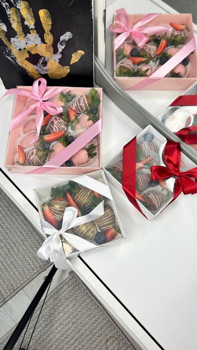 Клубника в шоколаде на 8марта