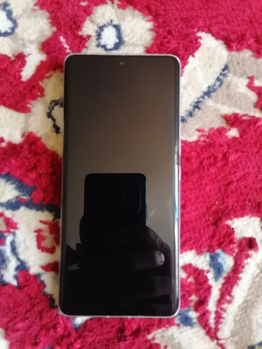 Xiaomi Mi 13 ultra sotiladi.
