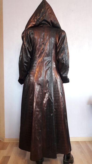 Pardesiu dama cu gluga