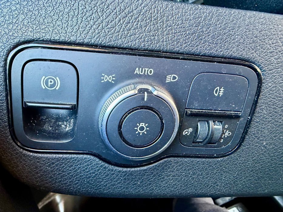 Piese Mercedes Sprinter 907 Dezmembrez an 2020 motor 2.2 euro6 km 130000km carte servo masina arata ca noua