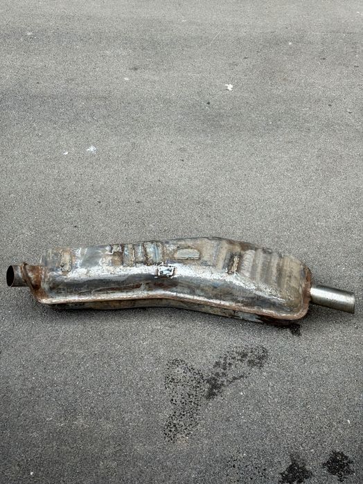 Гърне за е34 м50б20 оригинално