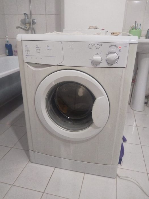 Продам стиральную машину