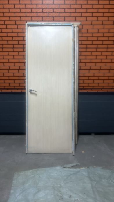 Продам межкомнатные двери б/у