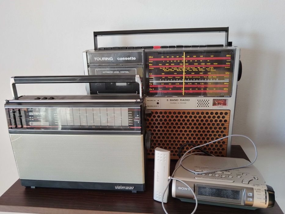 Радио транзистори Sony, Grundig, ITT и др. 


SO