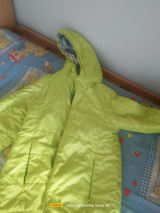 Продам женские куртки