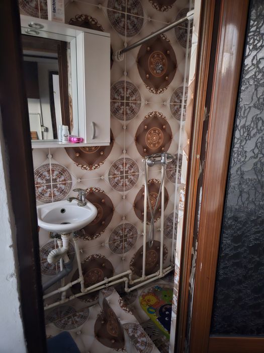 Vand apartament 2 camere Rovinari