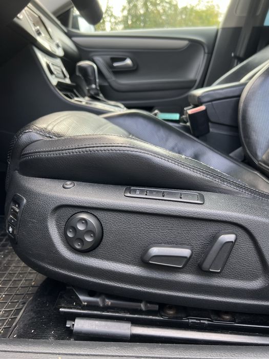 PASSAT CC R-line 170cp |Webasto|Trapa|DYNAUDIO|KEYLESS|