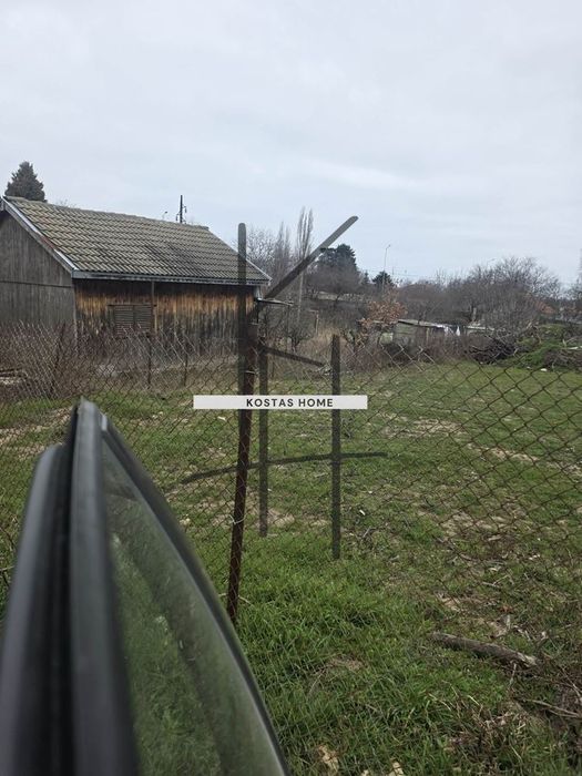 Парцел с постройка в Варна-Манастирски Рид площ 851 цена 160000