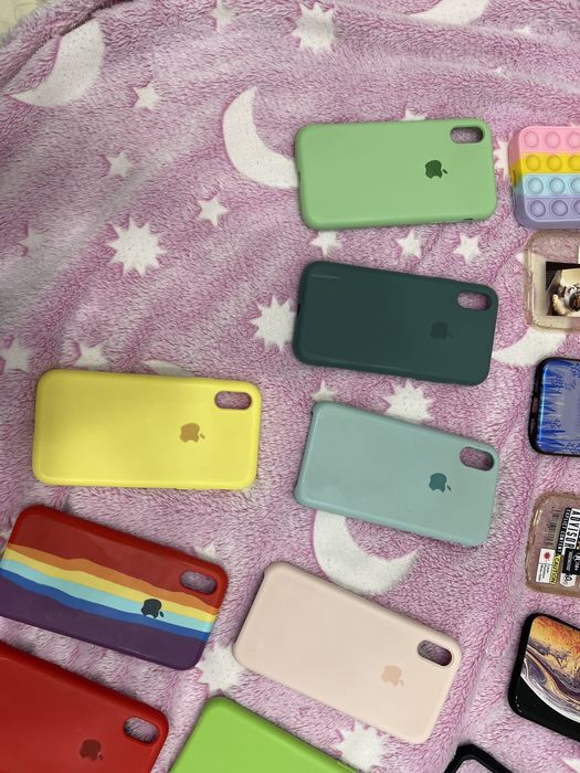 продам чехлы на айфон xr