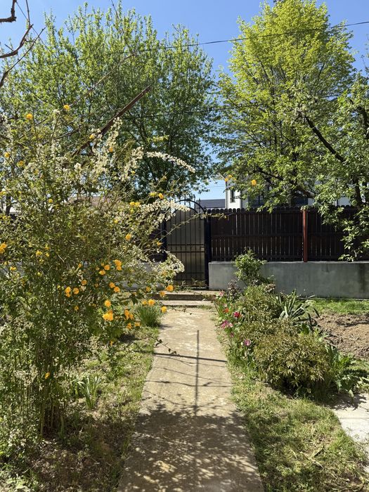 Casa De Vanzare - Gaesti