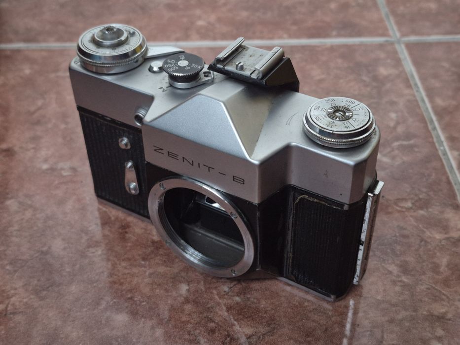 Body aparat foto Zenit B