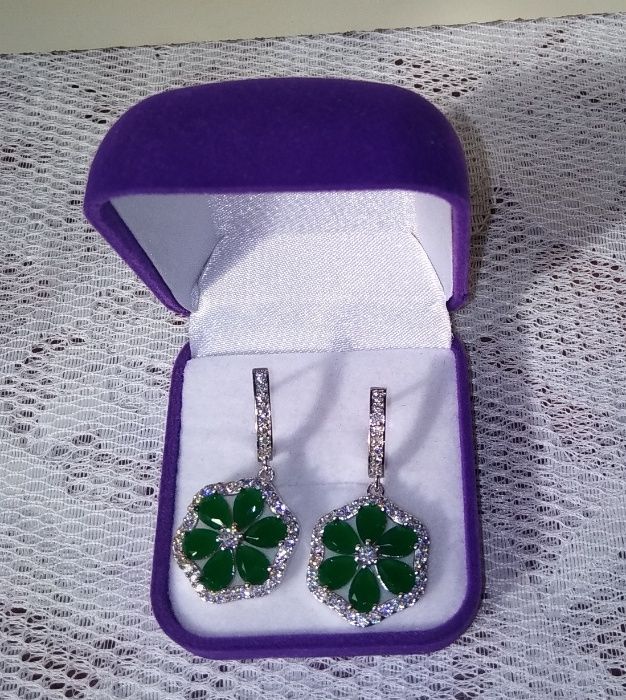 Серьги серебряные с изумрудами