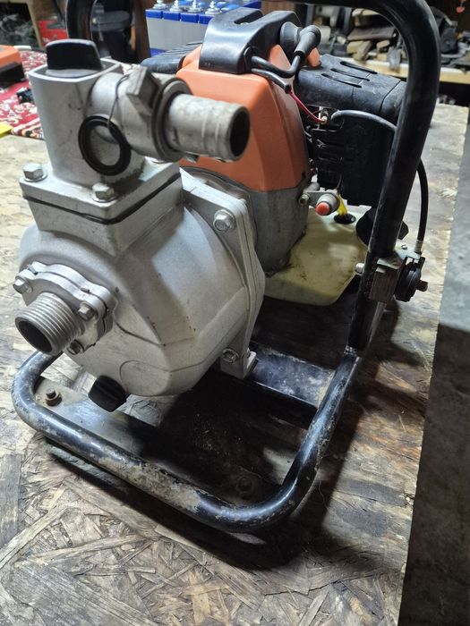 Продам мотопомпу