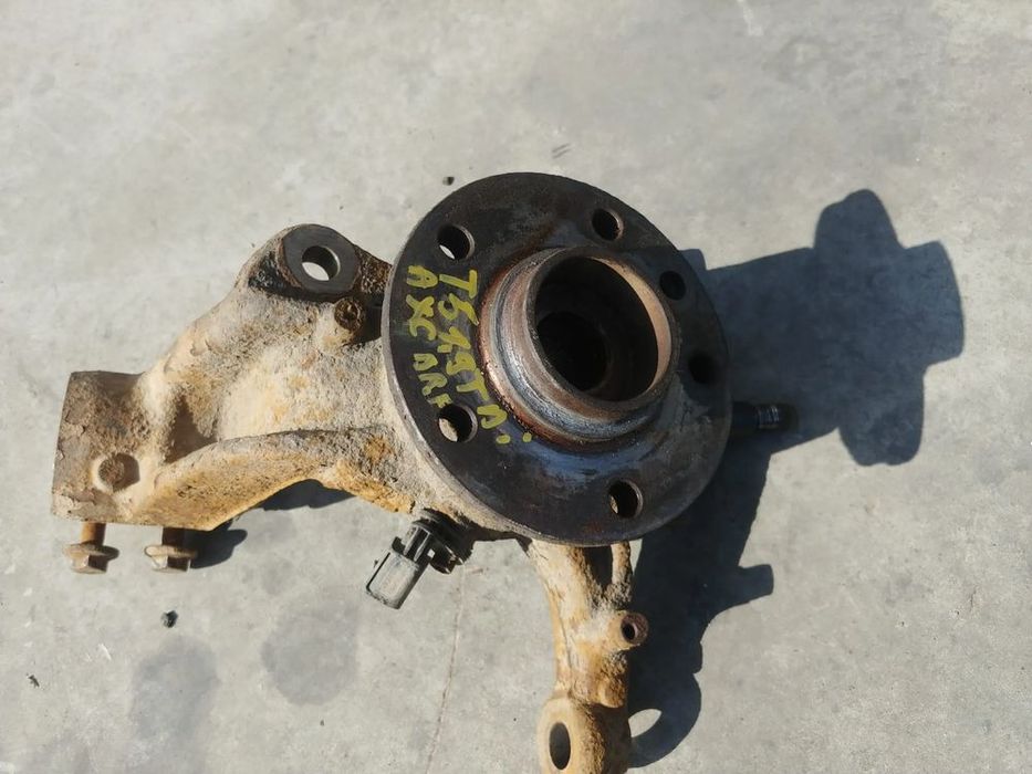 fuzeta dreapta fata 1.9 tdi axc vw t5  2003-2008