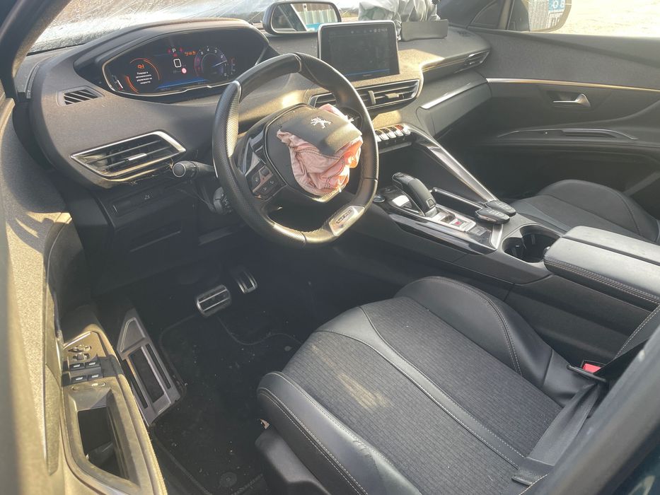 Peugeot 5008, 1.6 PureTech 180, двигател 5GF, automatic, 181 кс., 2021