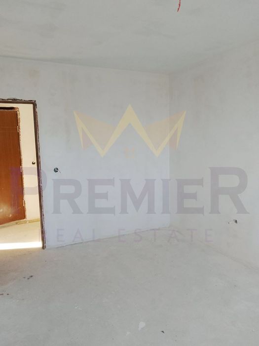 Продава се Двустаен апартамент в Каварна - 65 кв.м за 647 €/кв.м - Снимка #3