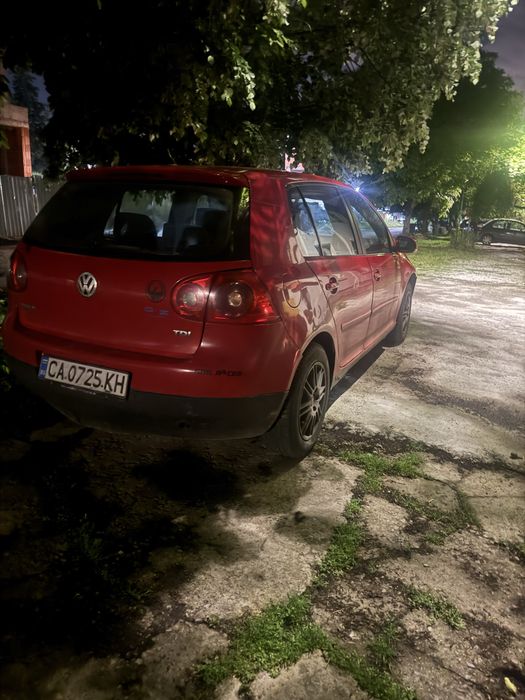 VW Golf 5 1.9 TDI 105  – Цял за части или проект / ремонт