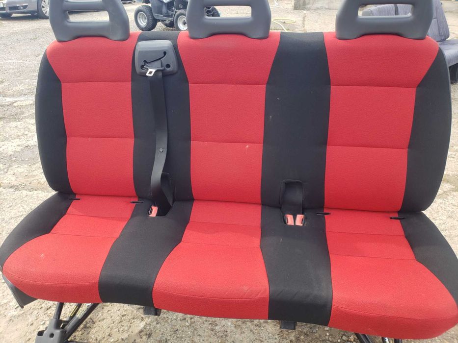 Vand bancheta 3 locuri Peugeot