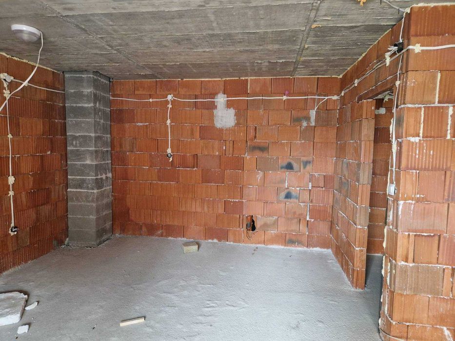 Продава се Двустаен апартамент в Пловдив, Център - 75 кв.м за 1467 €/кв.м - Снимка #5