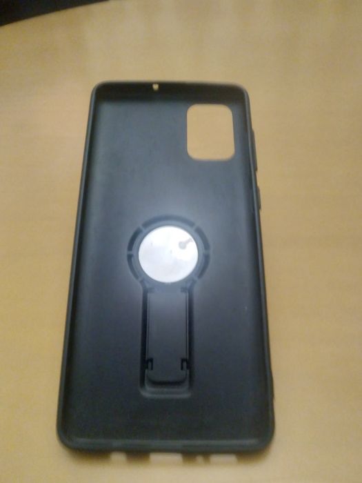 Продам чехол . Новый .