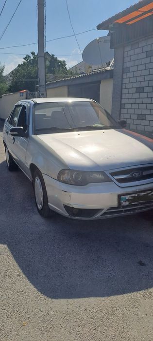 НЕКСИЯ автомобиль