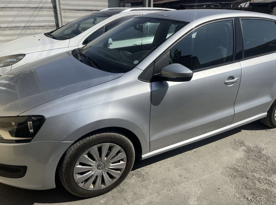 VOLKSWAGEN Polo 2011 — imagine 3